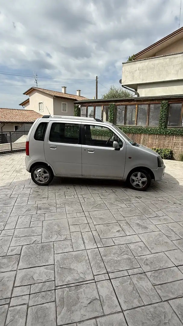 Opel Agila 1.2 16v Comfort - 1