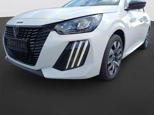 Peugeot 208 view 9