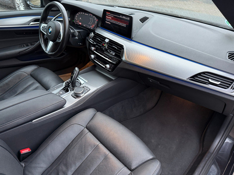 BMW 550 5 Touring M550 d xDrive*1. HAND*HEAD*GARANT — photo 10