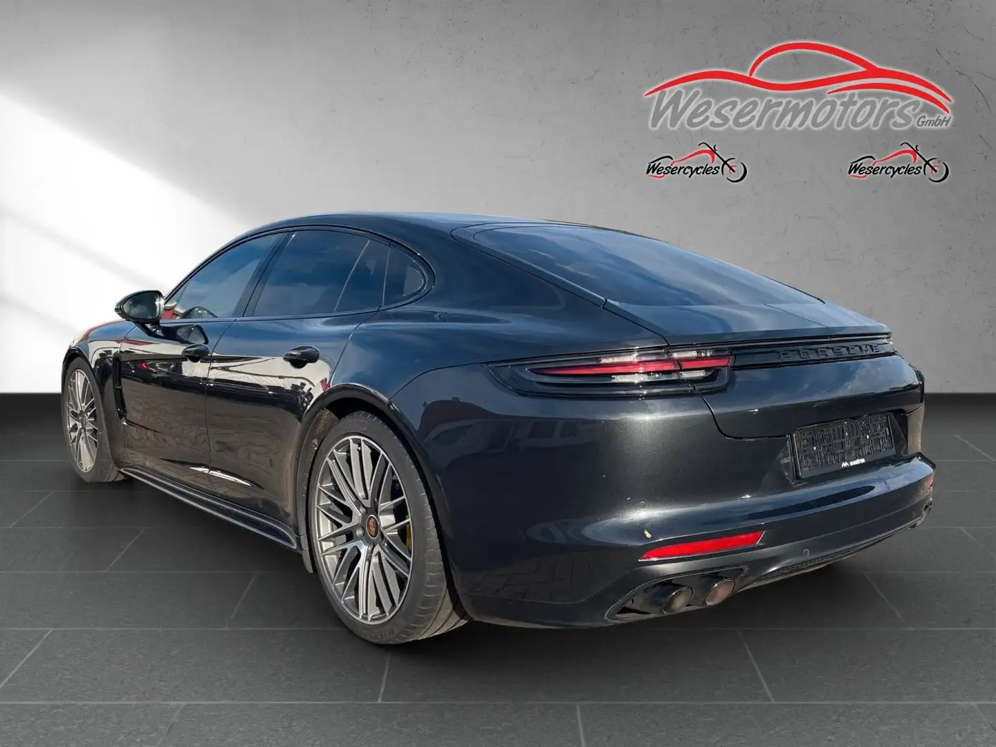 Porsche Panamera GTS / Approved Grau - 2