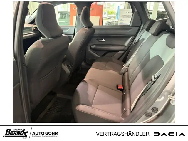 Dacia Bigster view 7