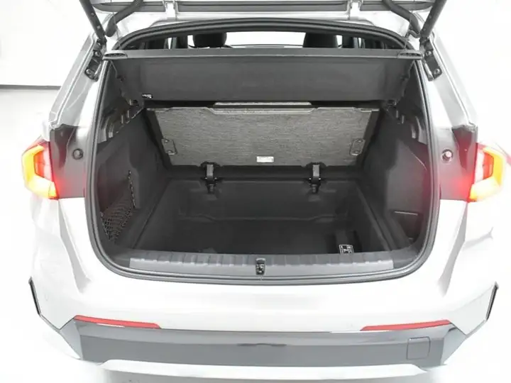 BMW X1 2024, foto 33