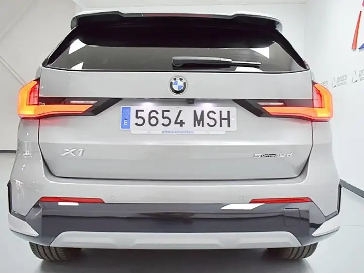BMW X1 2024, foto 35