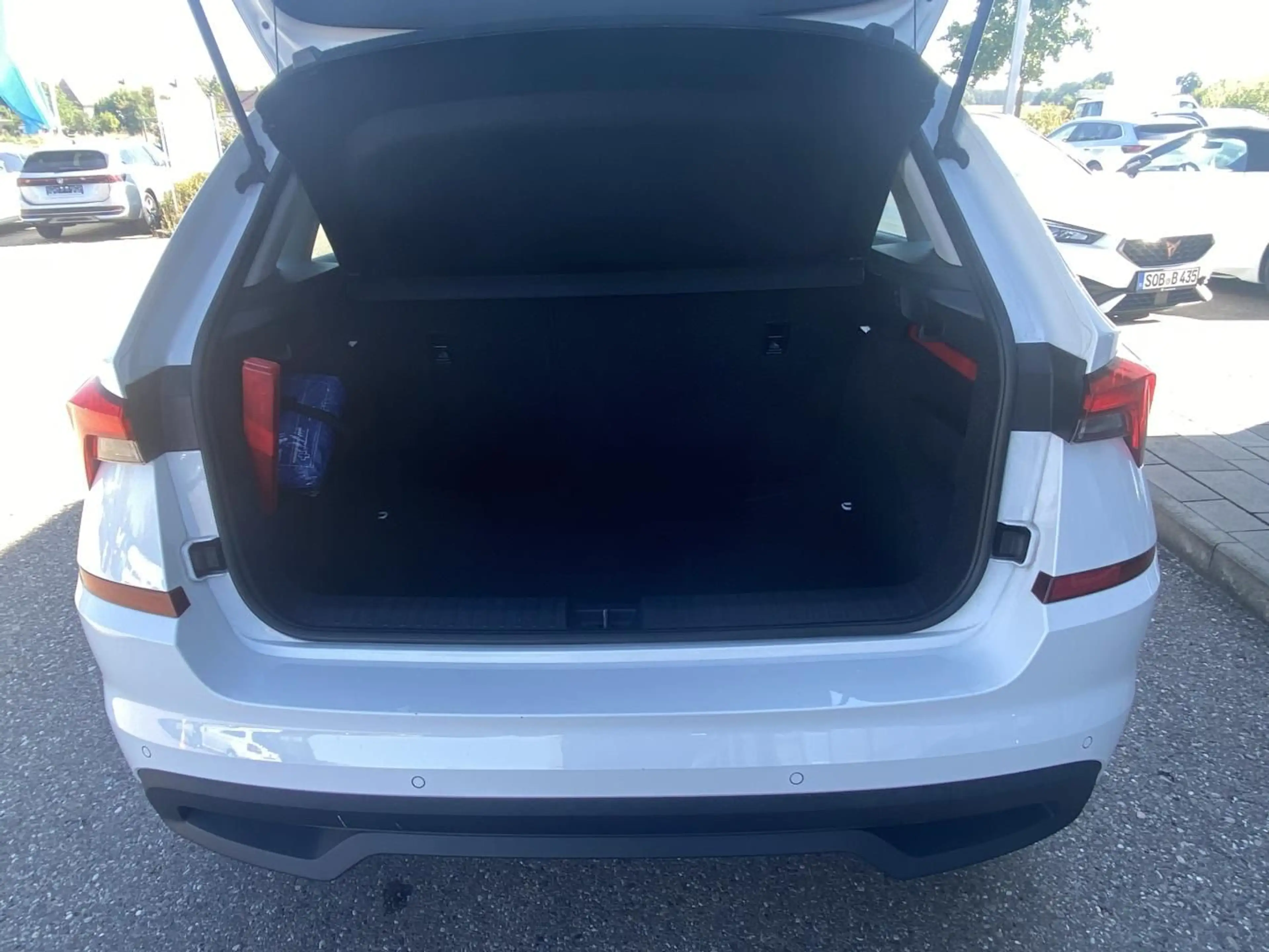 Skoda Kamiq 1.0 TSI SMART-LINK+LED+DAB+LANE-ASSIST+SHZ — photo 13