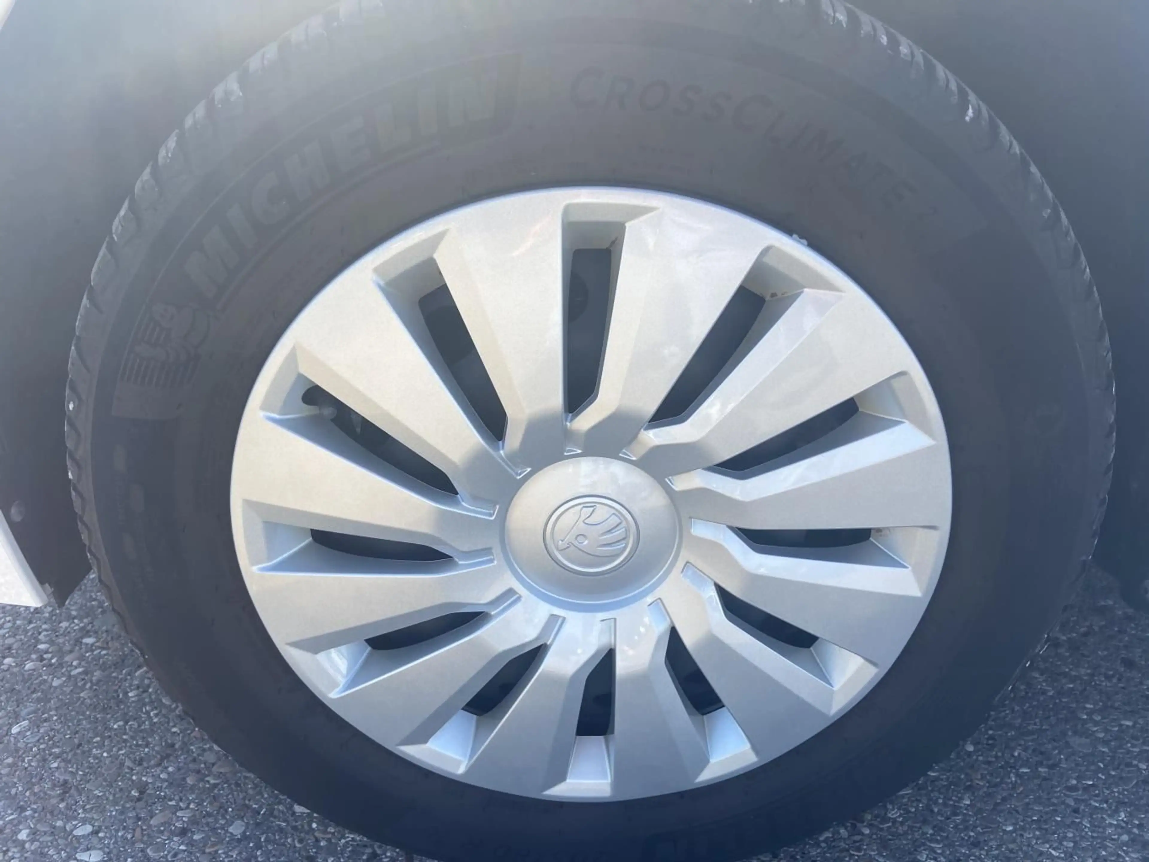Skoda Kamiq 1.0 TSI SMART-LINK+LED+DAB+LANE-ASSIST+SHZ — photo 8