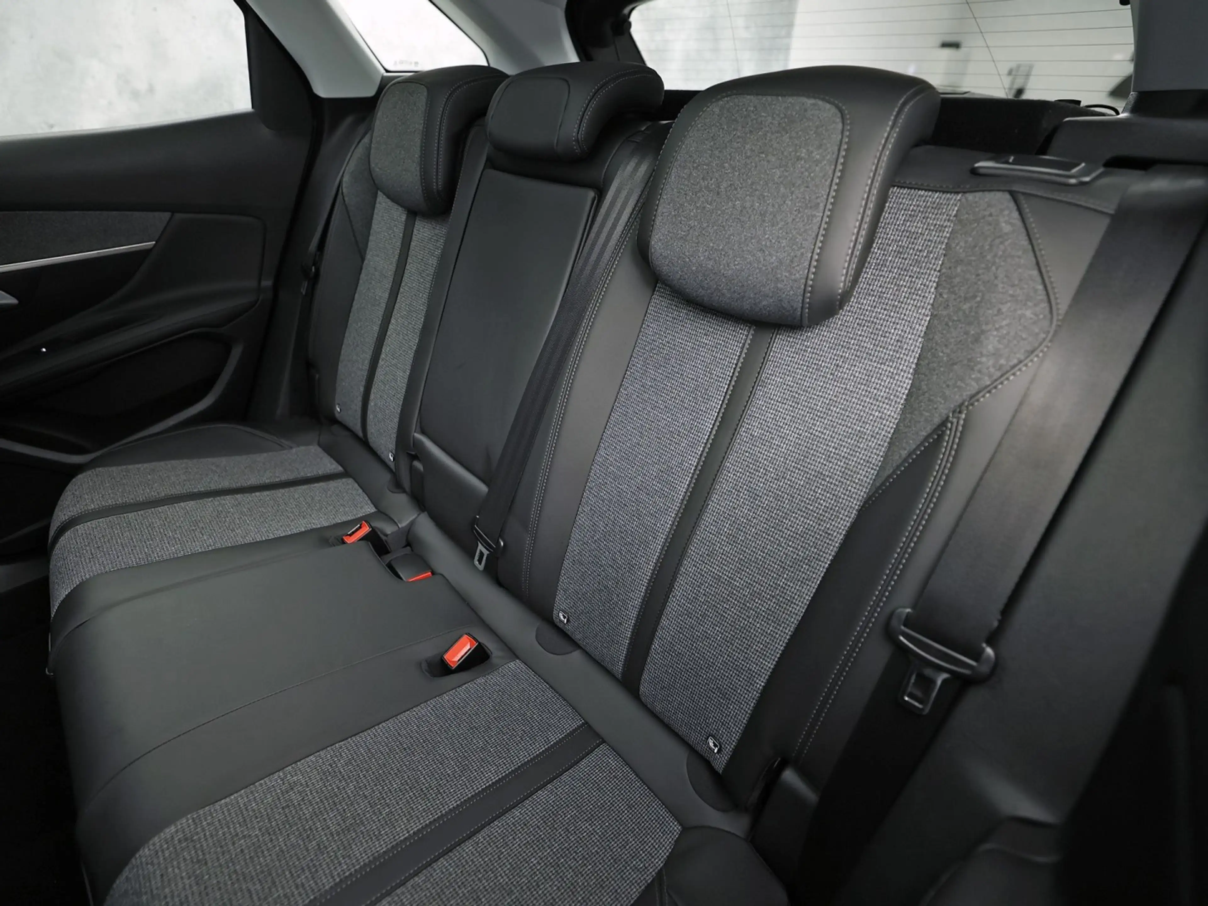 Peugeot 3008 1.2 PureTech Allure Sport Automaat (PANORAMADAK, A — photo 17