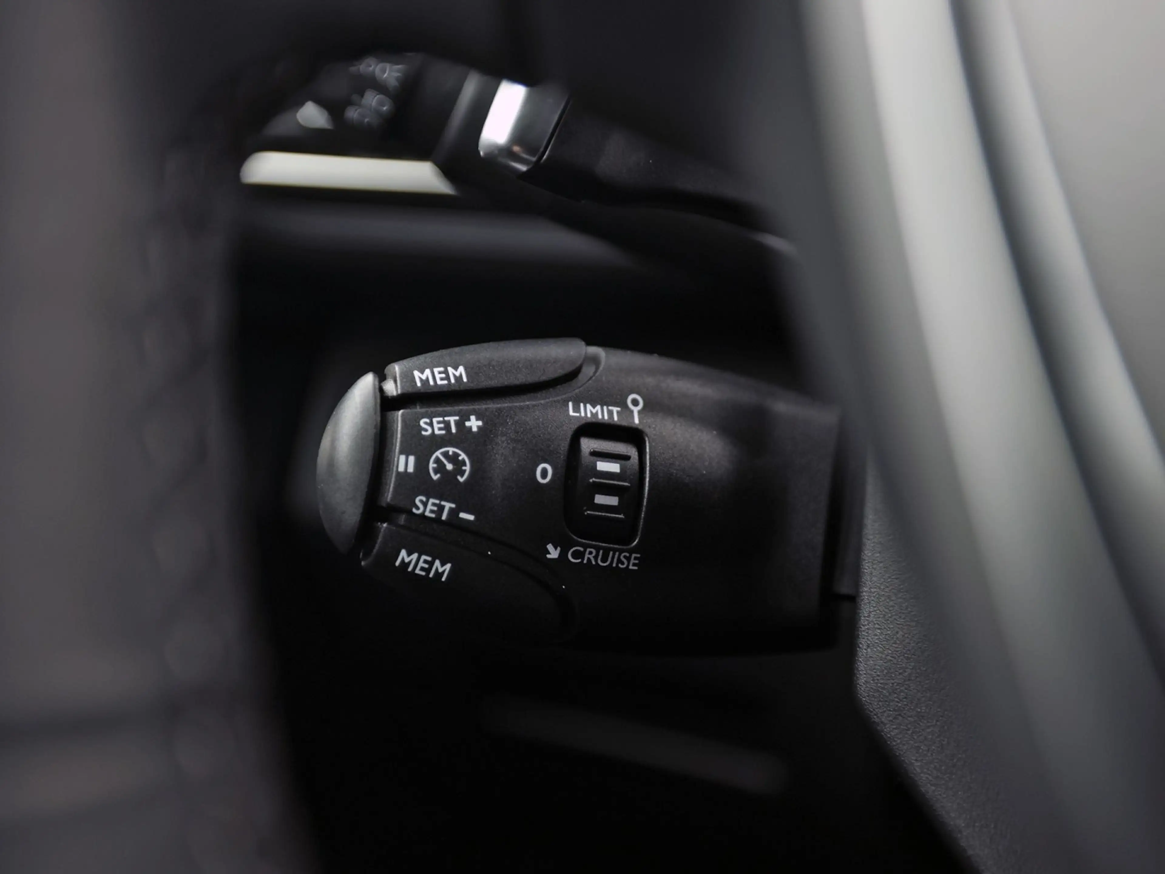 Peugeot 3008 1.2 PureTech Allure Sport Automaat (PANORAMADAK, A — photo 25