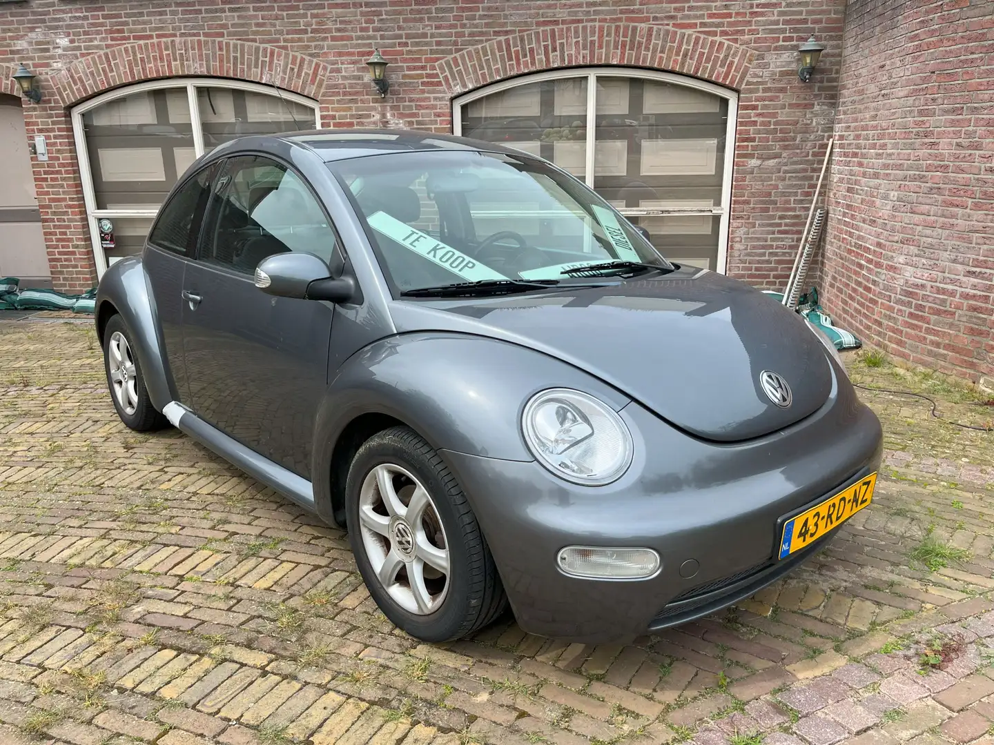 Volkswagen New Beetle 1.9 TDI Highline Airco/Elekr. ramen/Lmvelg Grigio - 1