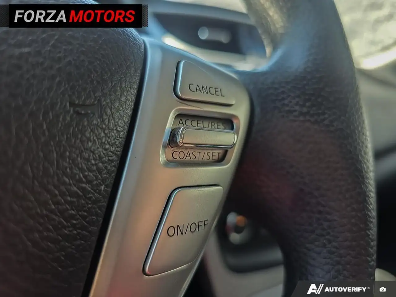 Nissan Sentra fotografie Nissan Sentra