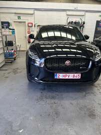 D180 AWD R-Dynamic