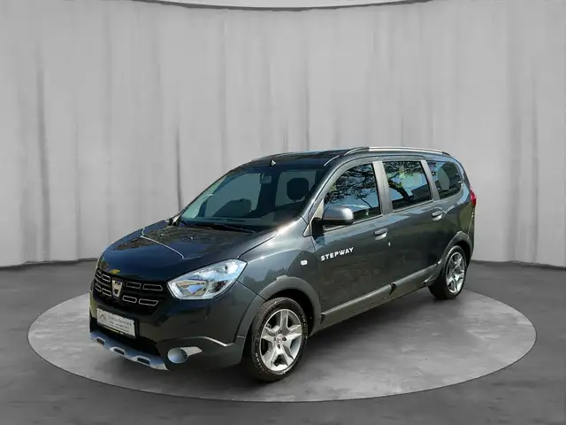 Dacia Lodgy TCe 130 Stepway 7-Sitzer