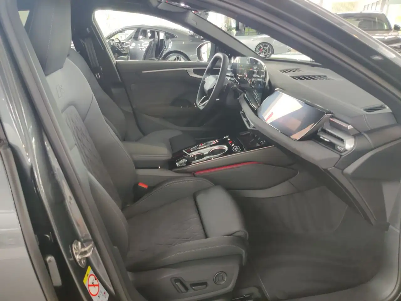 Audi A6 150 KW TDI q. S-Tronic S-Line editi 12