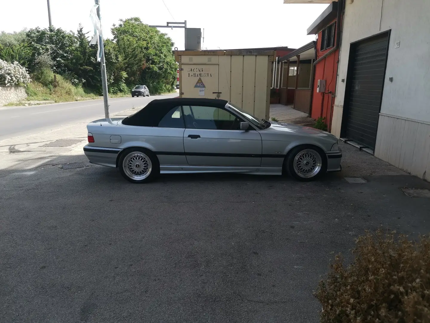 BMW 318 318i Cabrio c/clima auto Argent - 1