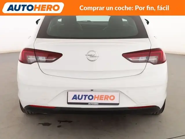 Opel Insignia view 5
