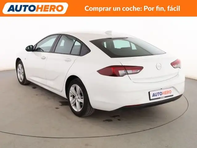 Opel Insignia view 4