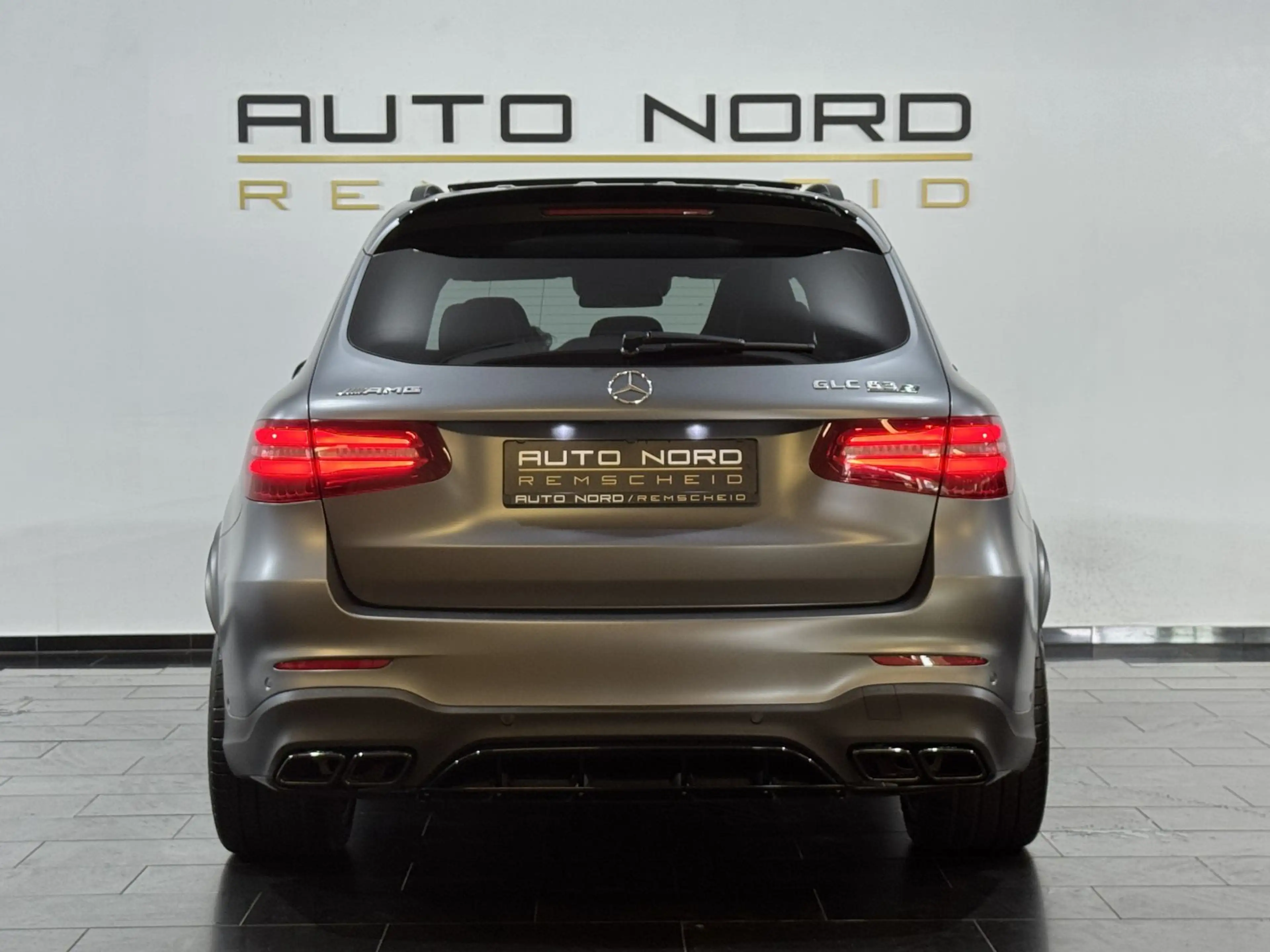 Mercedes-Benz GLC 63 AMG S*Keramik*Schale*S-AGA*Pano*Aero*360° — photo 8