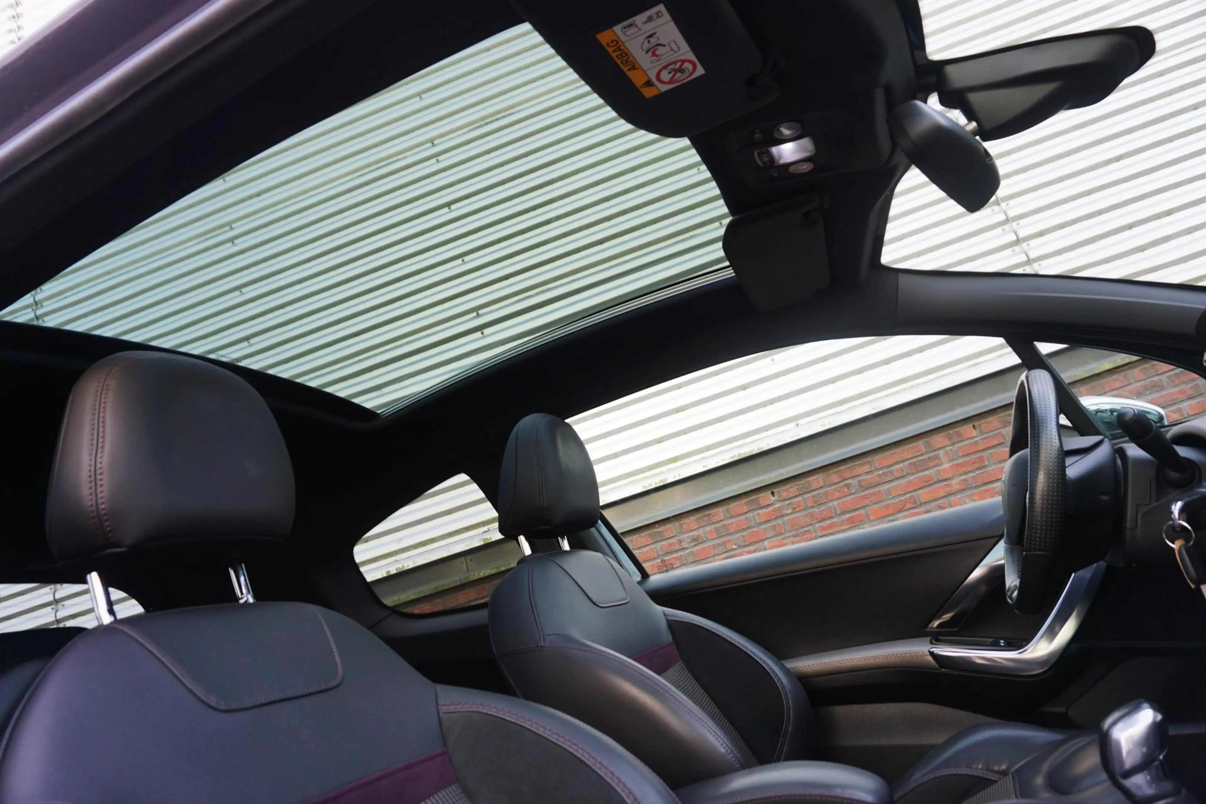 Peugeot 208 1.2 PureTech XY/110PK/PANODAK/GEREVISEERDE MOTOR. — photo 5