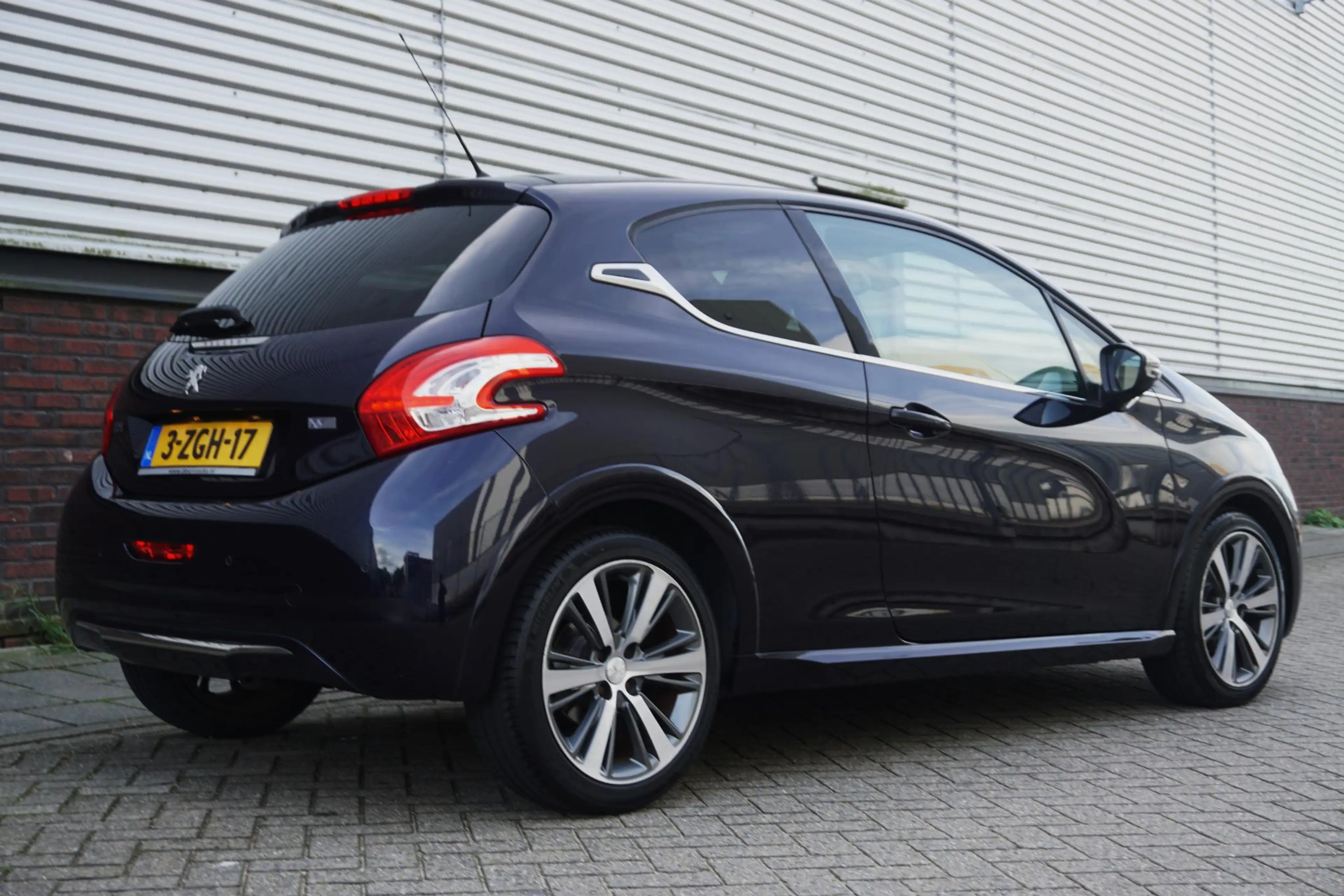 Peugeot 208 1.2 PureTech XY/110PK/PANODAK/GEREVISEERDE MOTOR. — photo 2