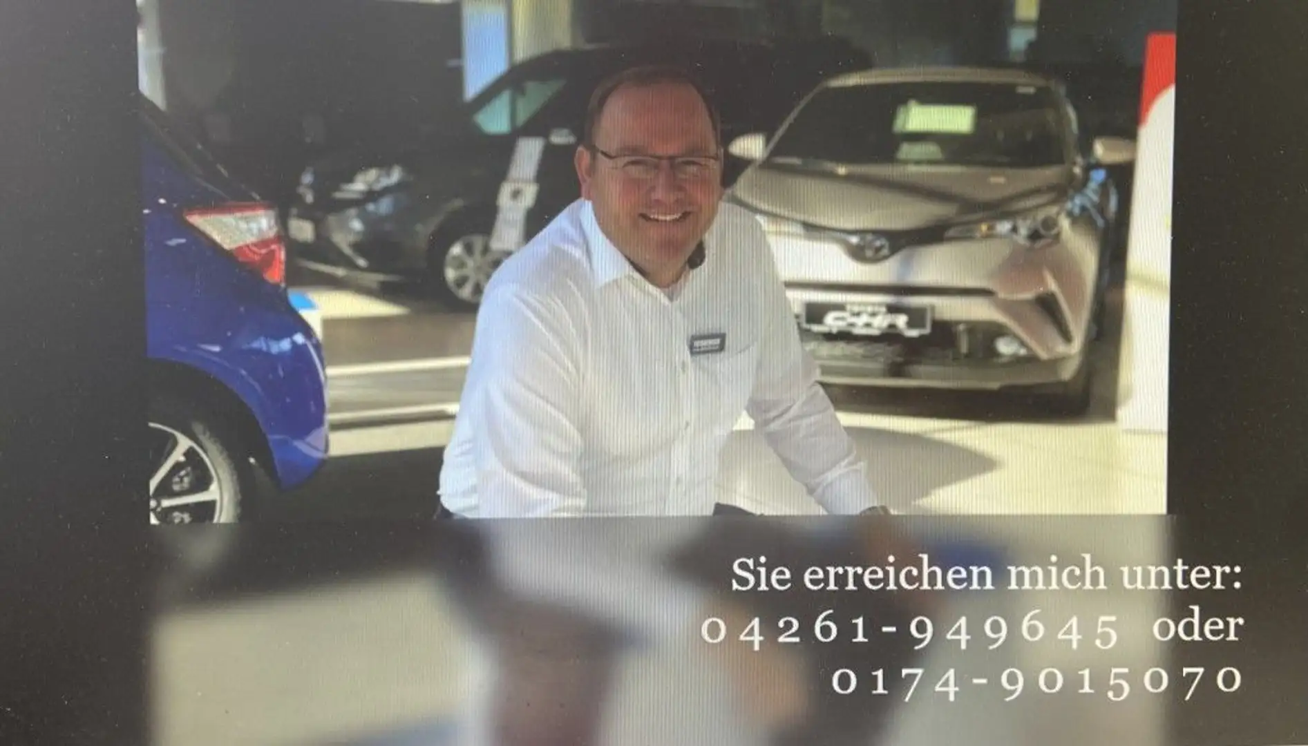 Toyota Auris 1.6 Valvematic Executive Zwart - 2
