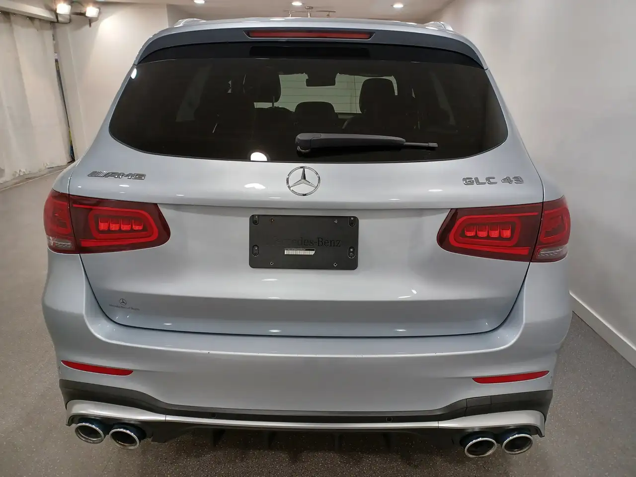 Mercedes-Benz GLC снимка Mercedes-Benz GLC