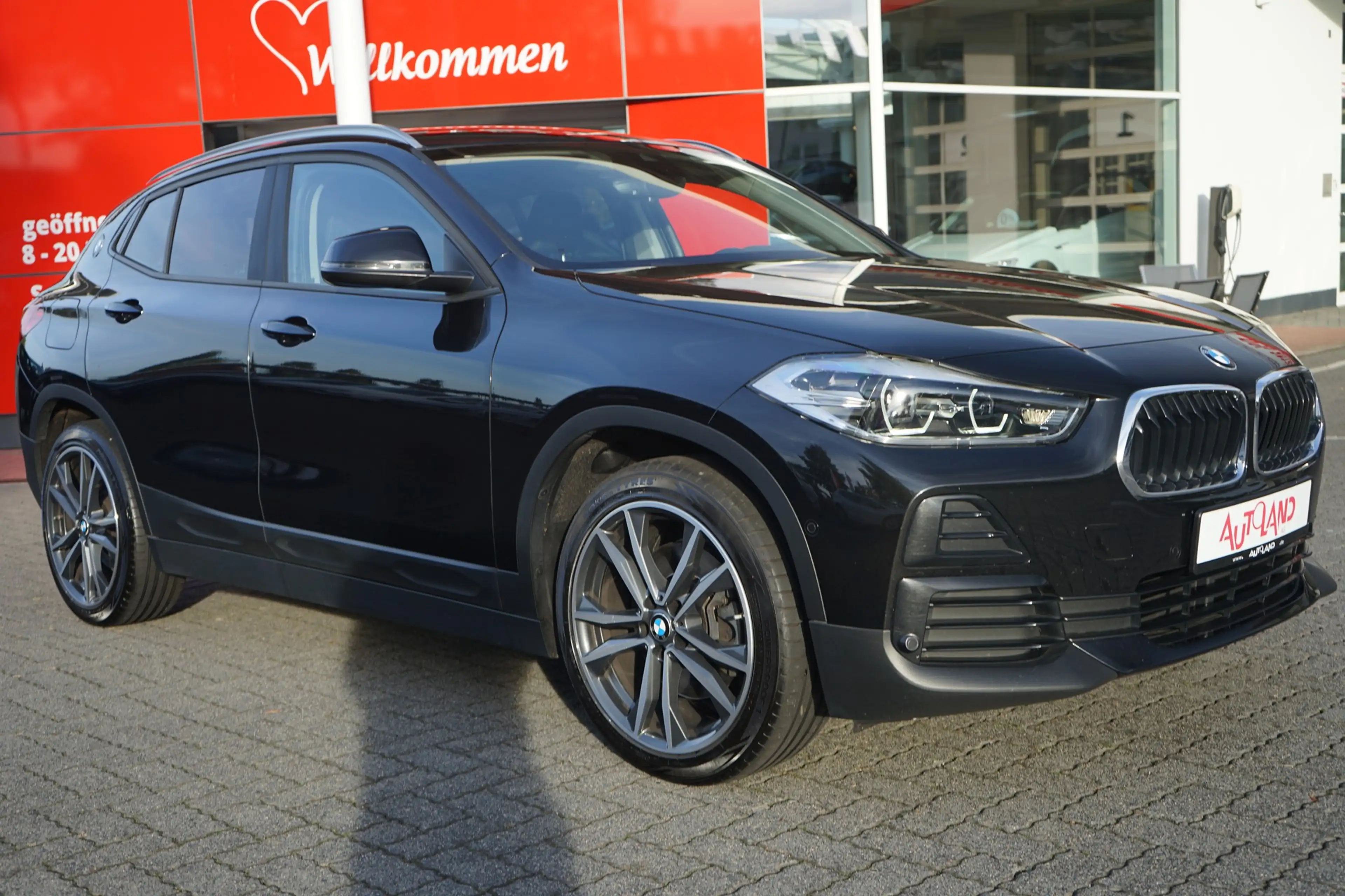 BMW X2 sDrive 20 i Advantage LED Navi Sitzheizung — photo 9
