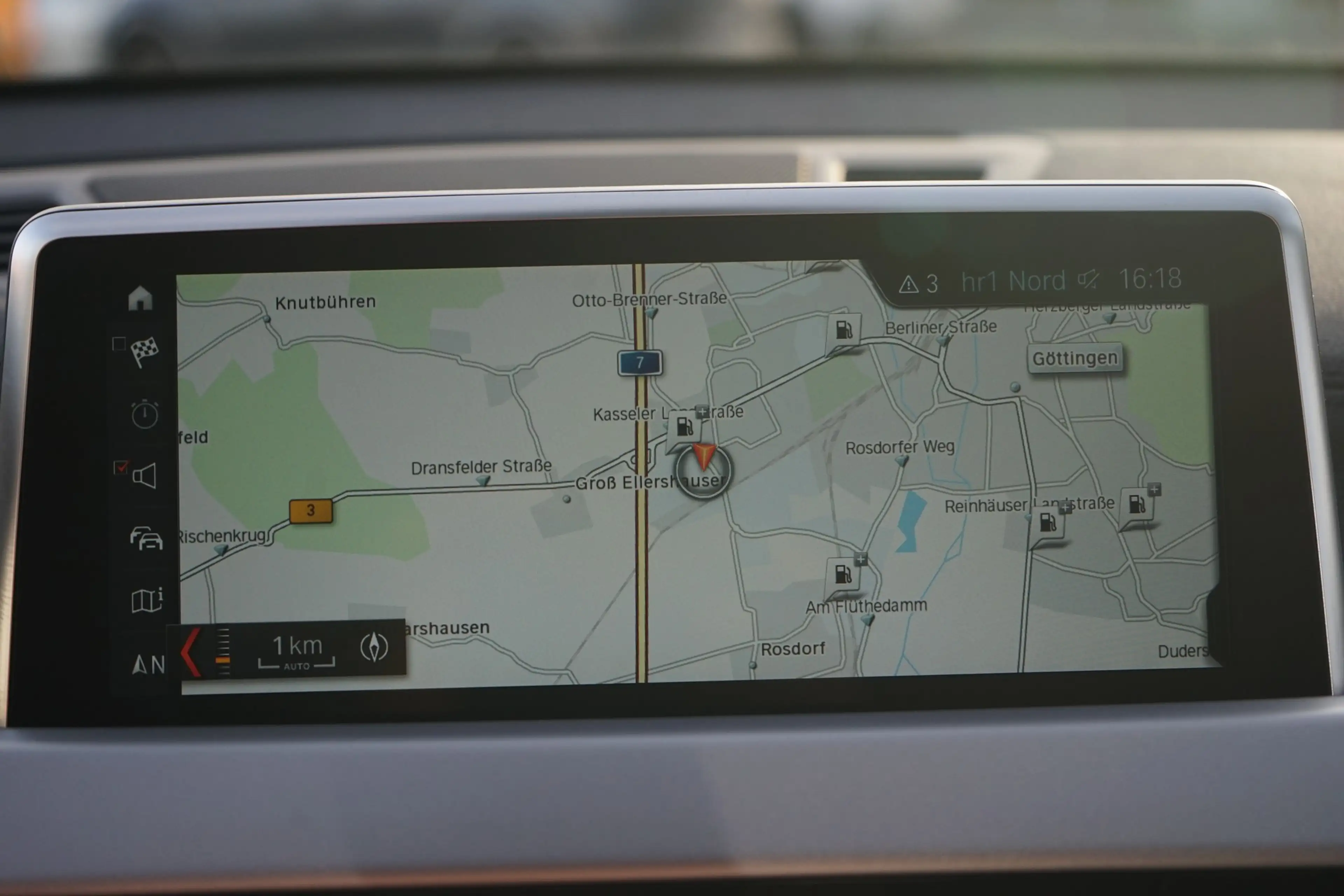 BMW X2 sDrive 20 i Advantage LED Navi Sitzheizung — photo 12