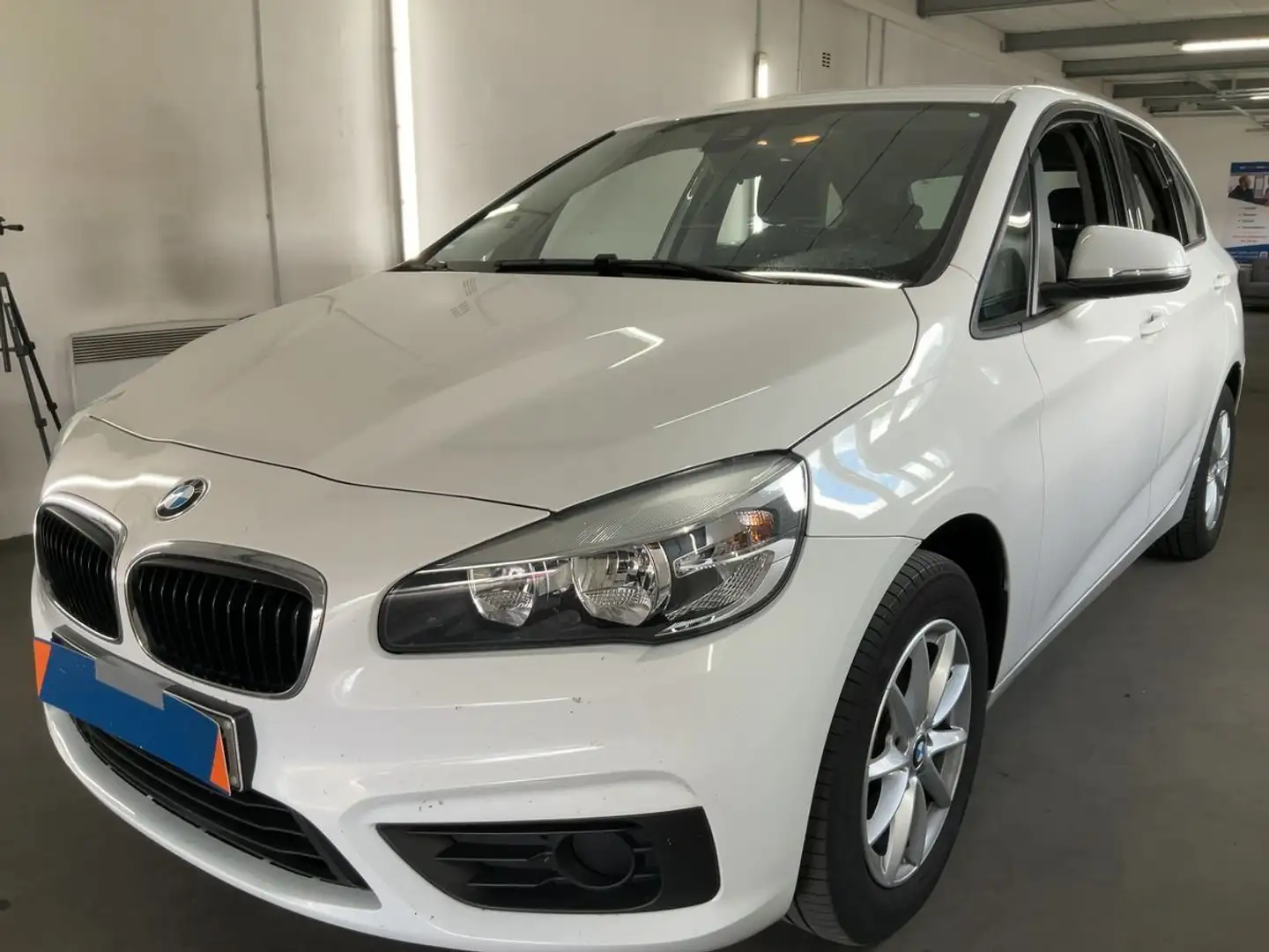 BMW 216 i+Active Tourer+Tüv Neu+2.Hand+Navi+Sitzheizung Weiß - 1