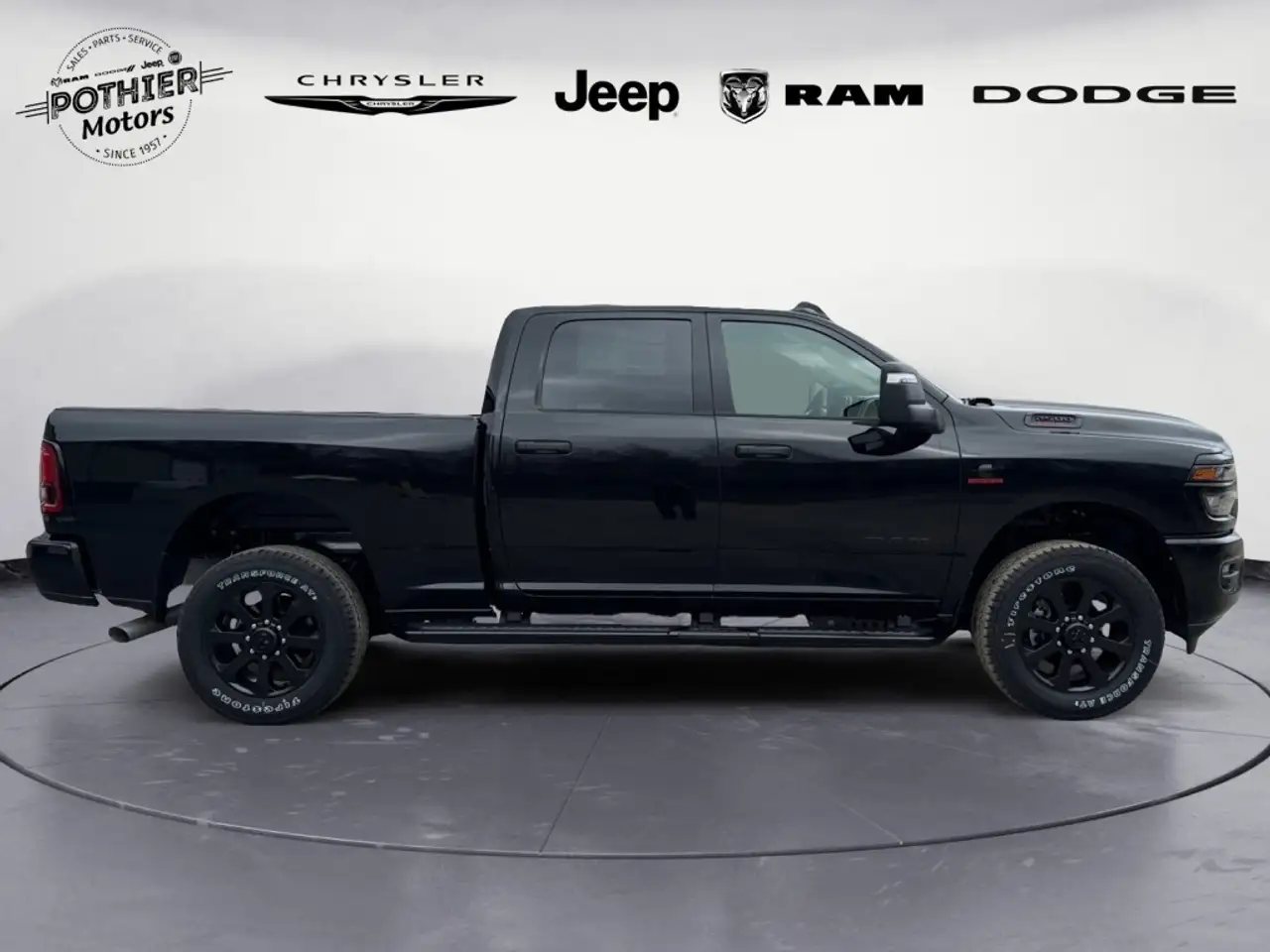 RAM 2500 снимка RAM 2500
