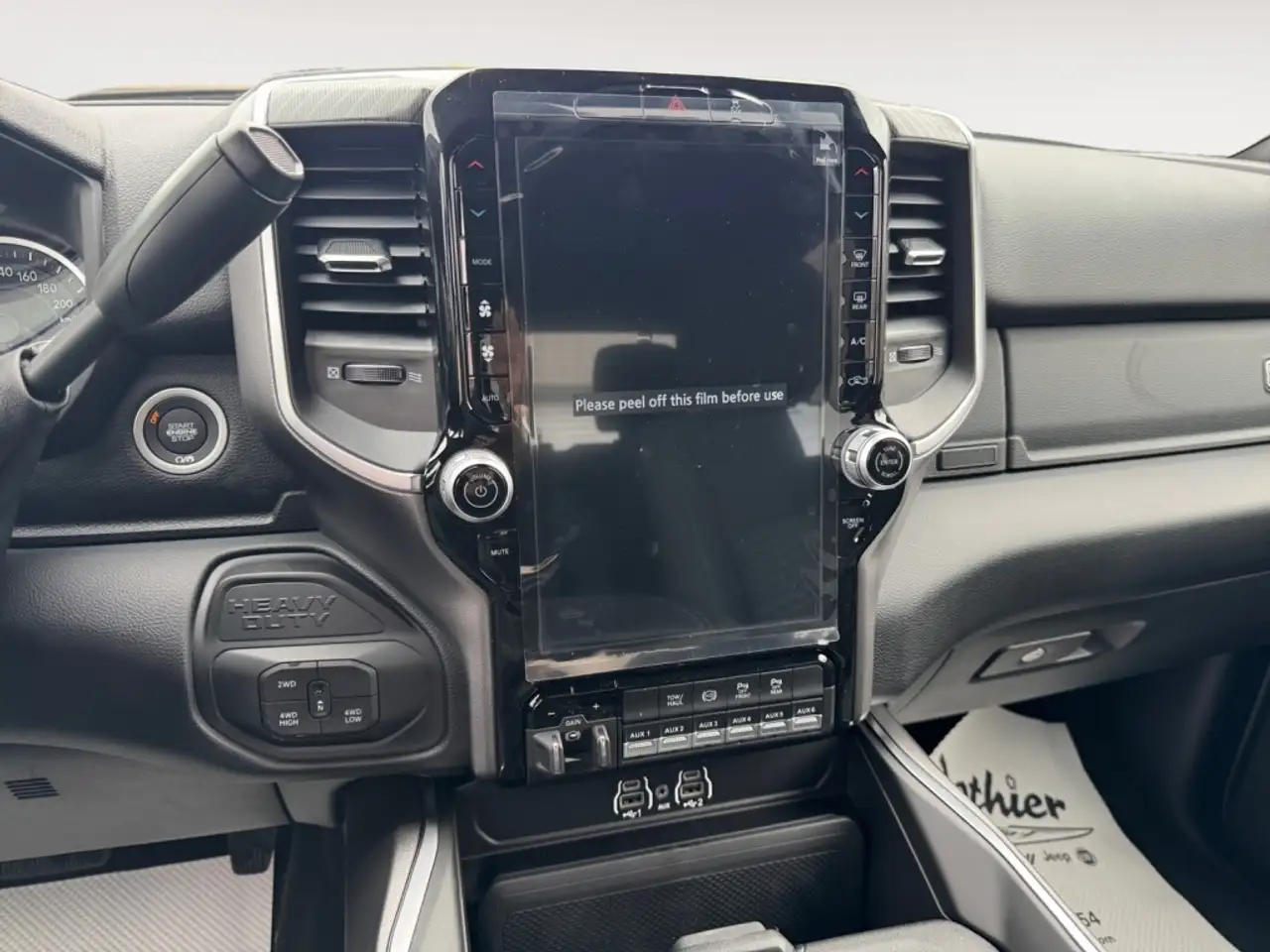 RAM 2500 снимка RAM 2500