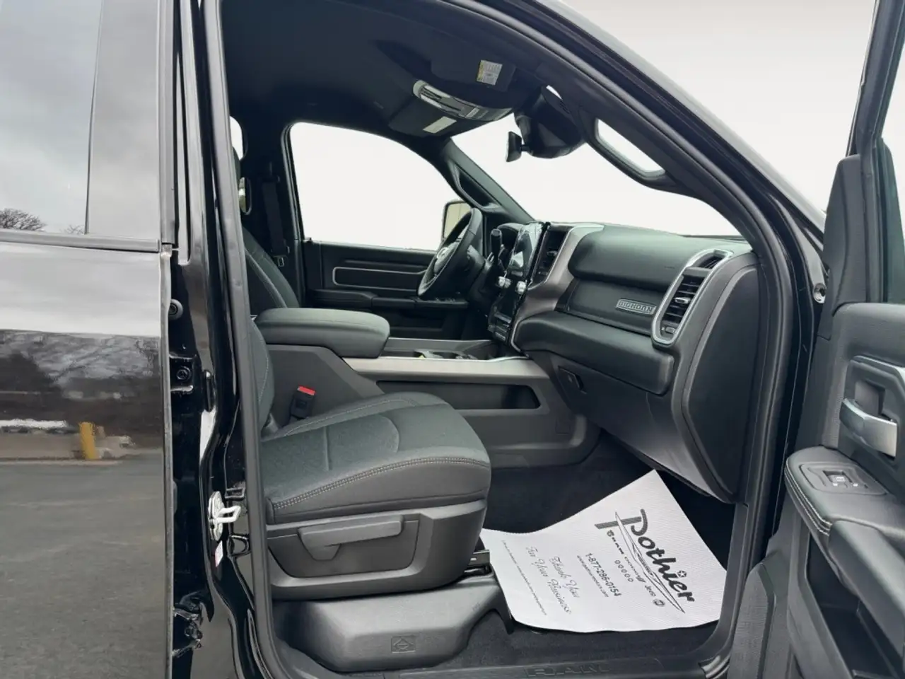 RAM 2500 снимка RAM 2500
