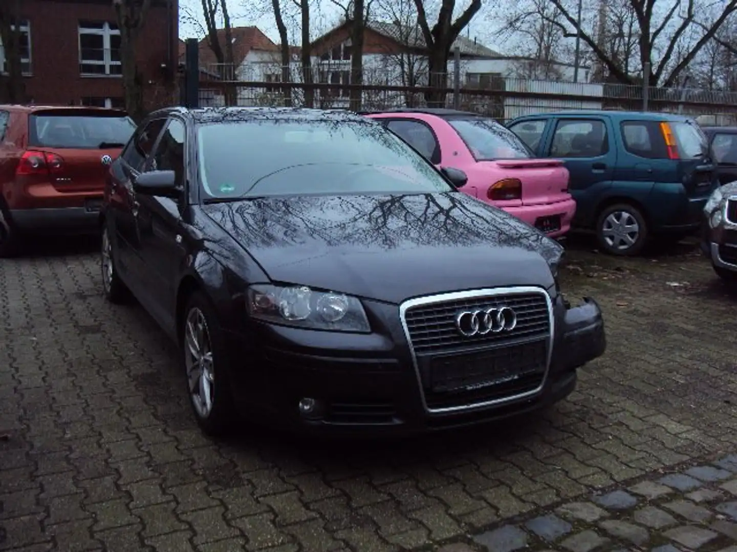 Audi A3 2.0 TDI Ambition (103kW)Automatik,P-Dach. Grau - 1