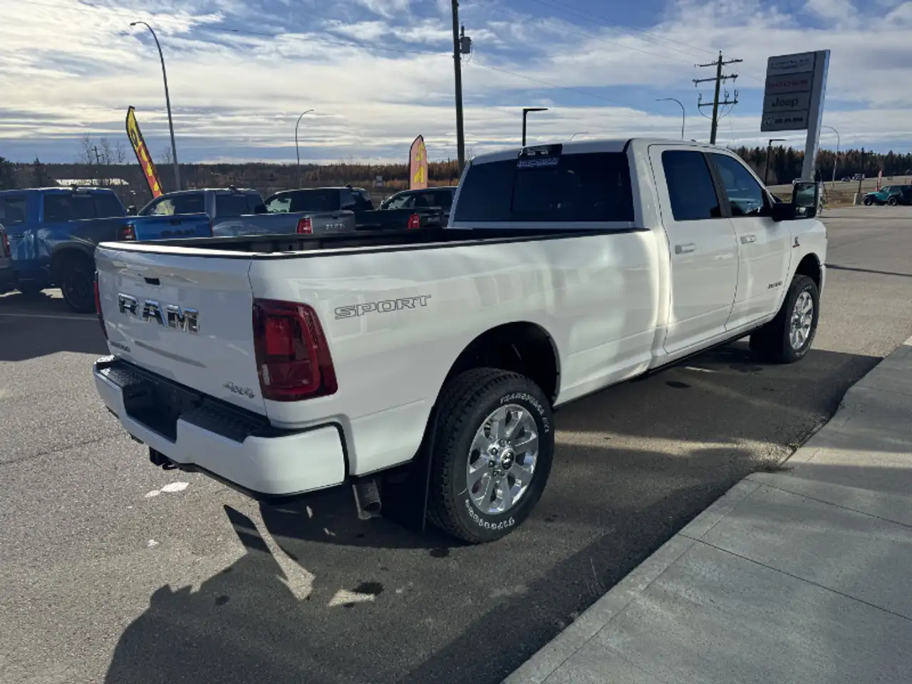 RAM 3500 снимка RAM 3500