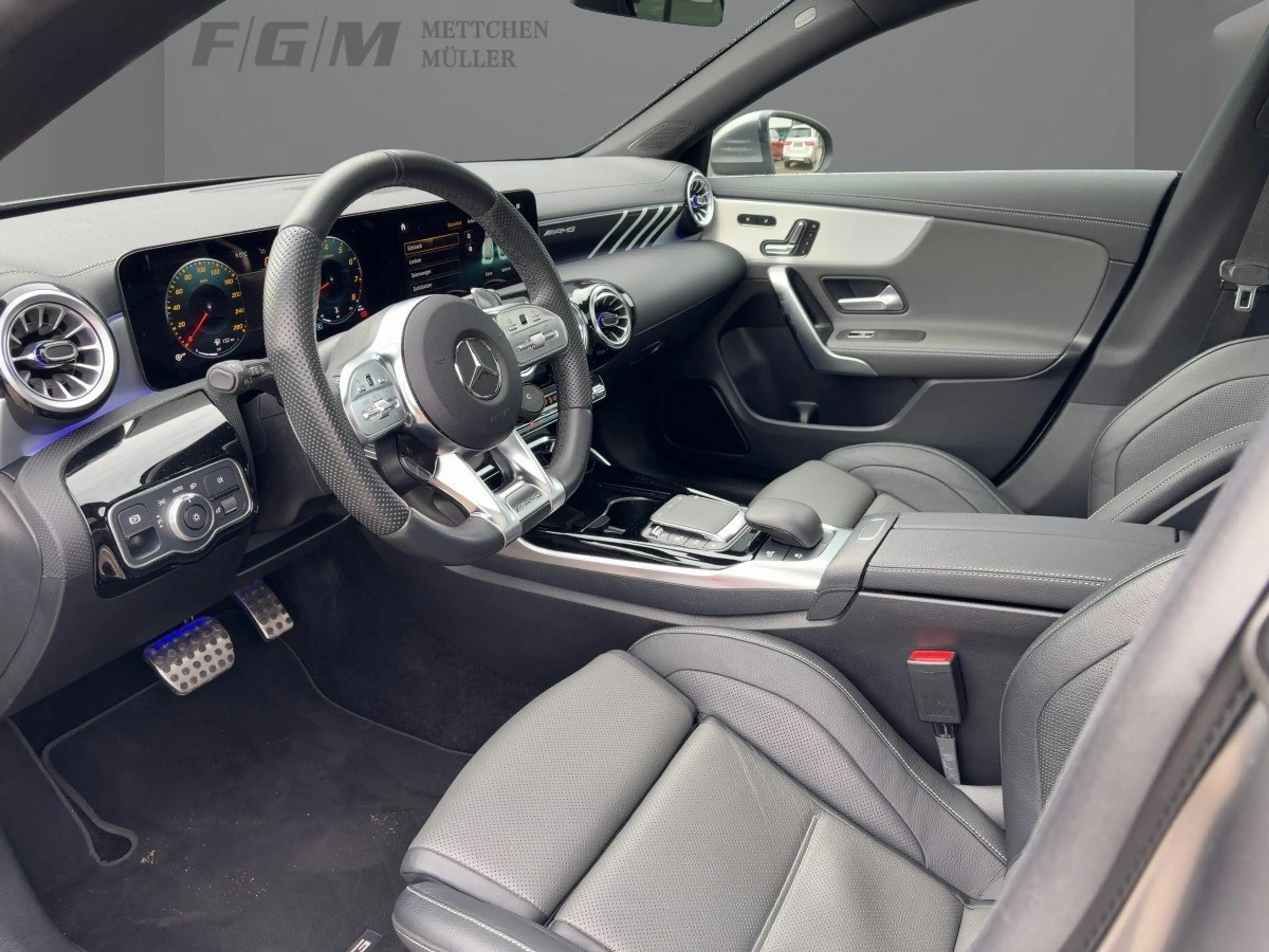 Mercedes-Benz CLA 35 AMG CLA 35 SB AMG+PANO+KEYGO+PERFSITZ.+360+ AMG Line — photo 6