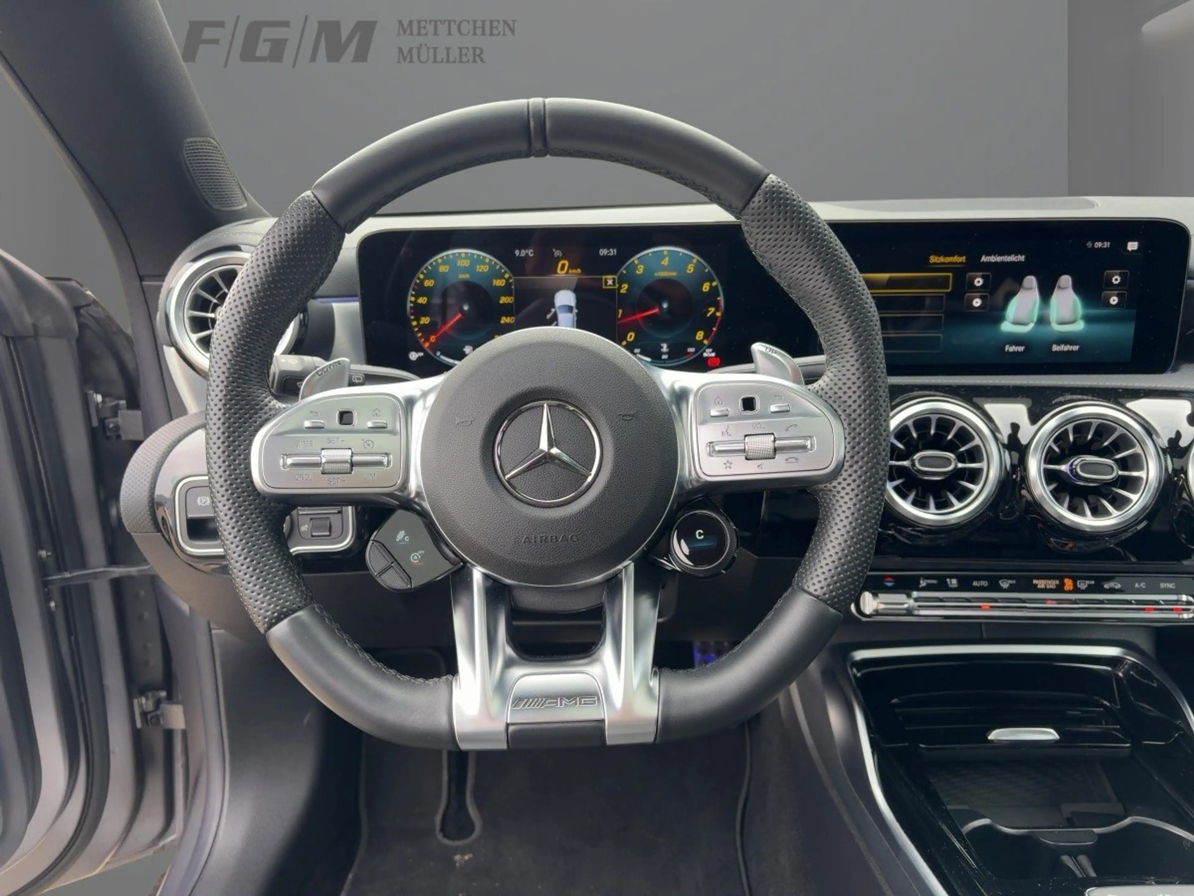Mercedes-Benz CLA 35 AMG CLA 35 SB AMG+PANO+KEYGO+PERFSITZ.+360+ AMG Line — photo 9