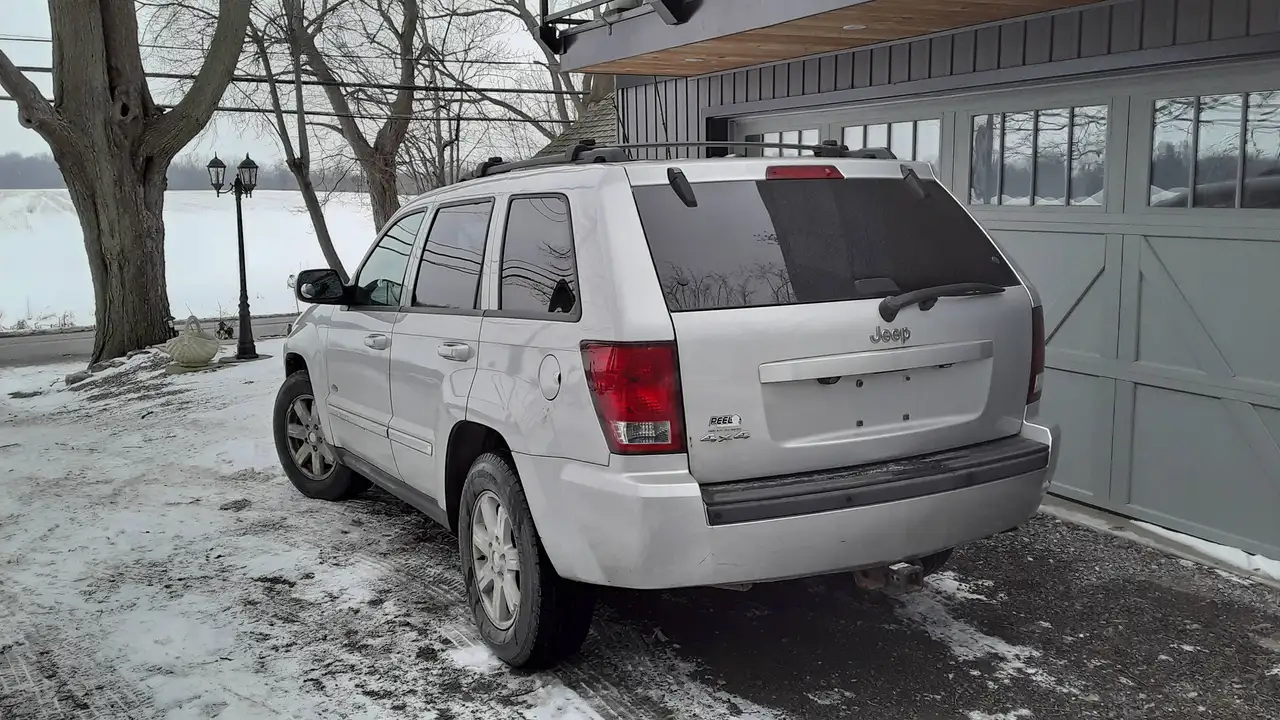 Jeep Grand Cherokee снимка Jeep Grand Cherokee