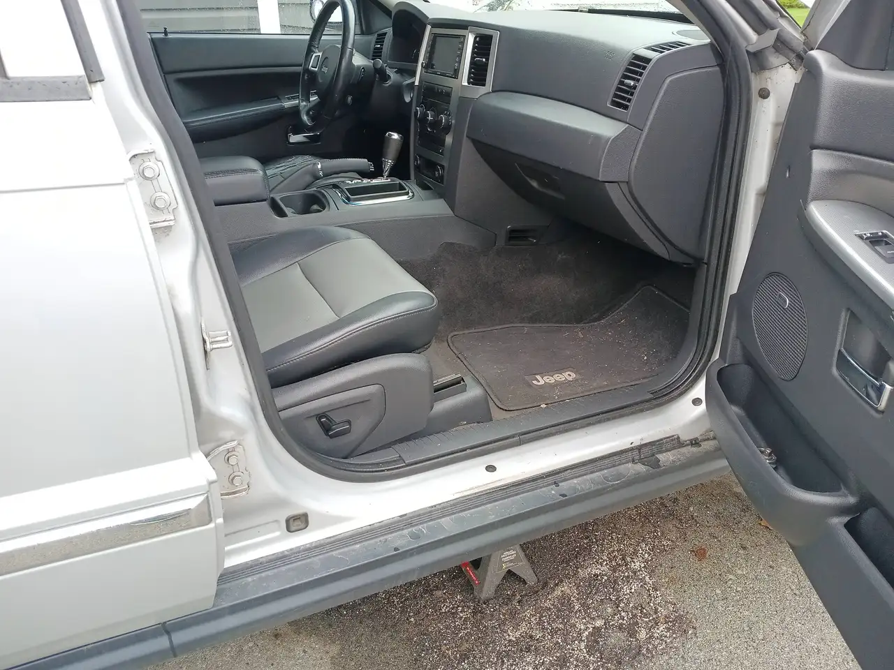 Jeep Grand Cherokee снимка Jeep Grand Cherokee