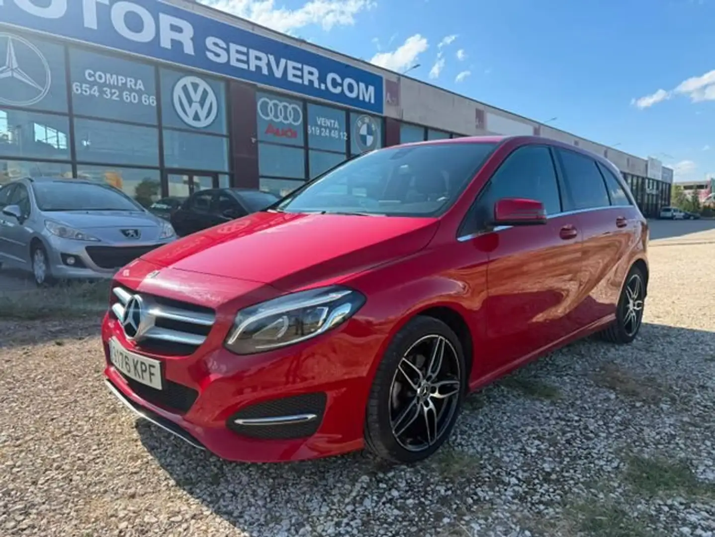 Mercedes-Benz B 200 200d Rojo - 2