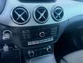 Mercedes-Benz B 200 200d Rojo - thumbnail 41