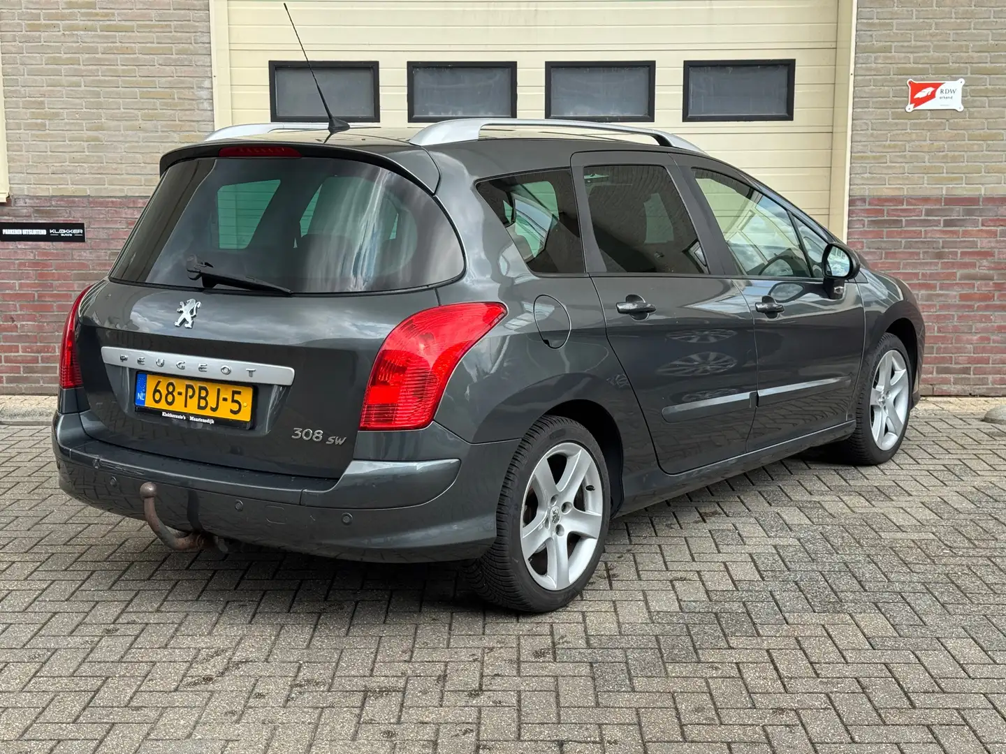 Peugeot 308 SW 1.6 THP Signature Pano | Navi | Clima | Cruise Gris - 2