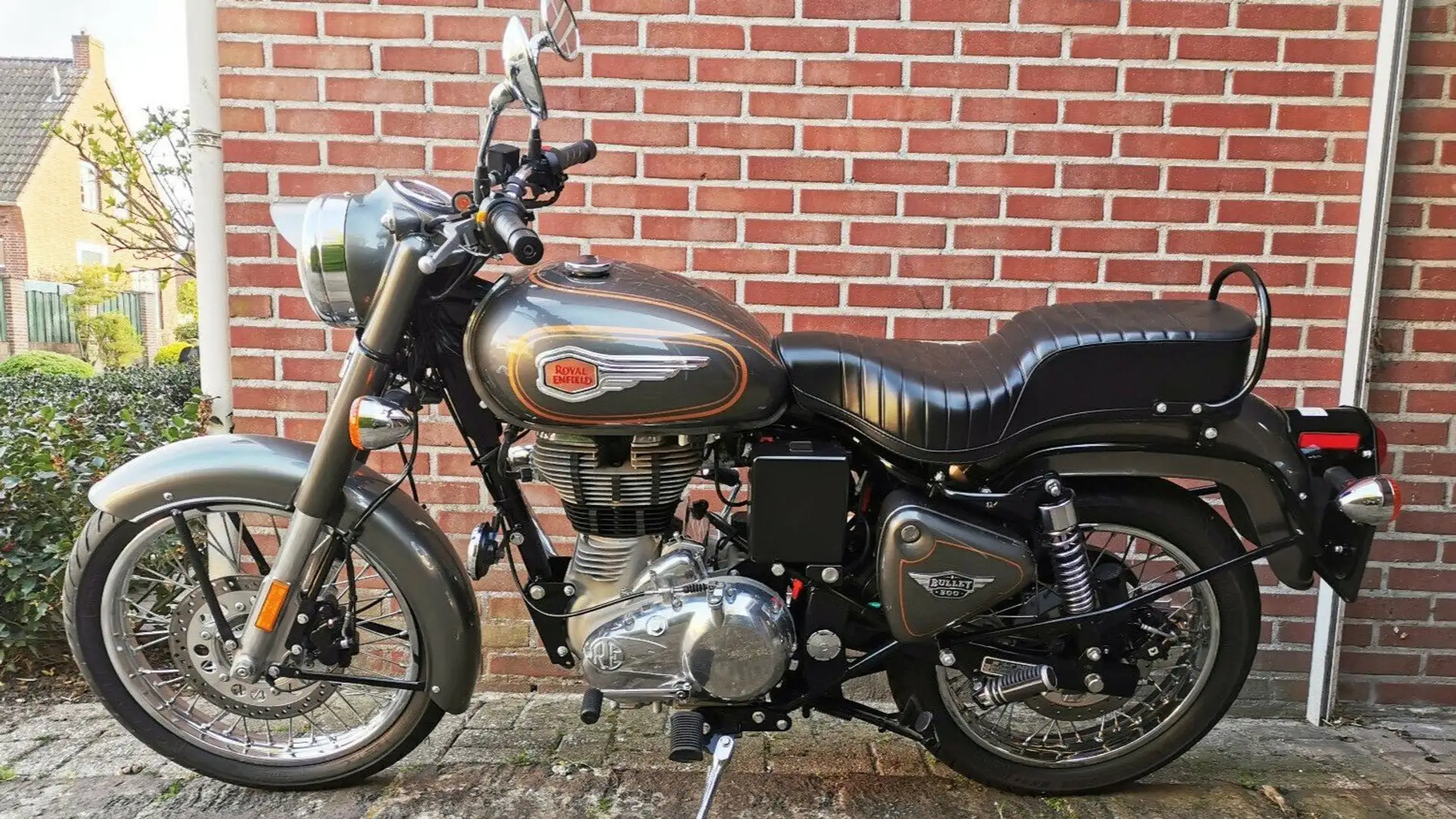 Royal Enfield Bullet 500 EFI Gris - 2