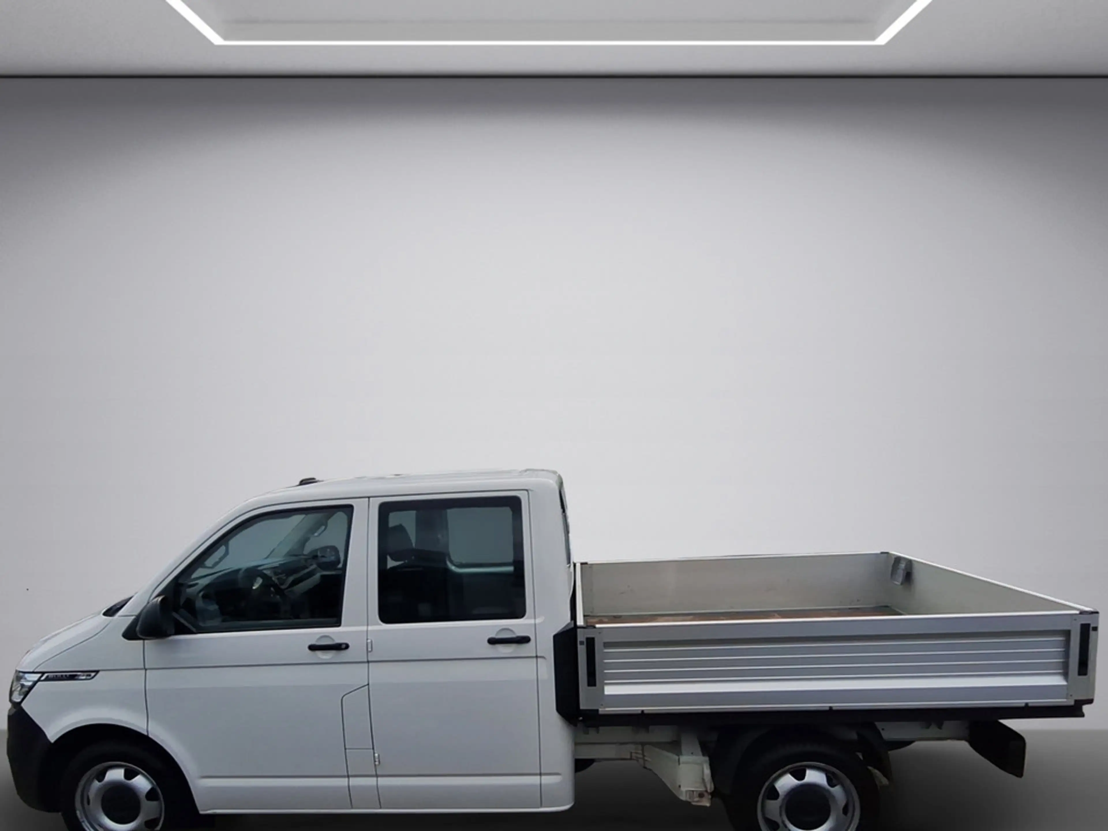 Volkswagen T6.1 Transporter Pritsche DoKa 2.0 TDI 4MOTION DSG Standheizung, AHK, — photo 3