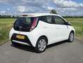 Toyota Aygo 1.0 VVT-i x-play Wit - thumbnail 2