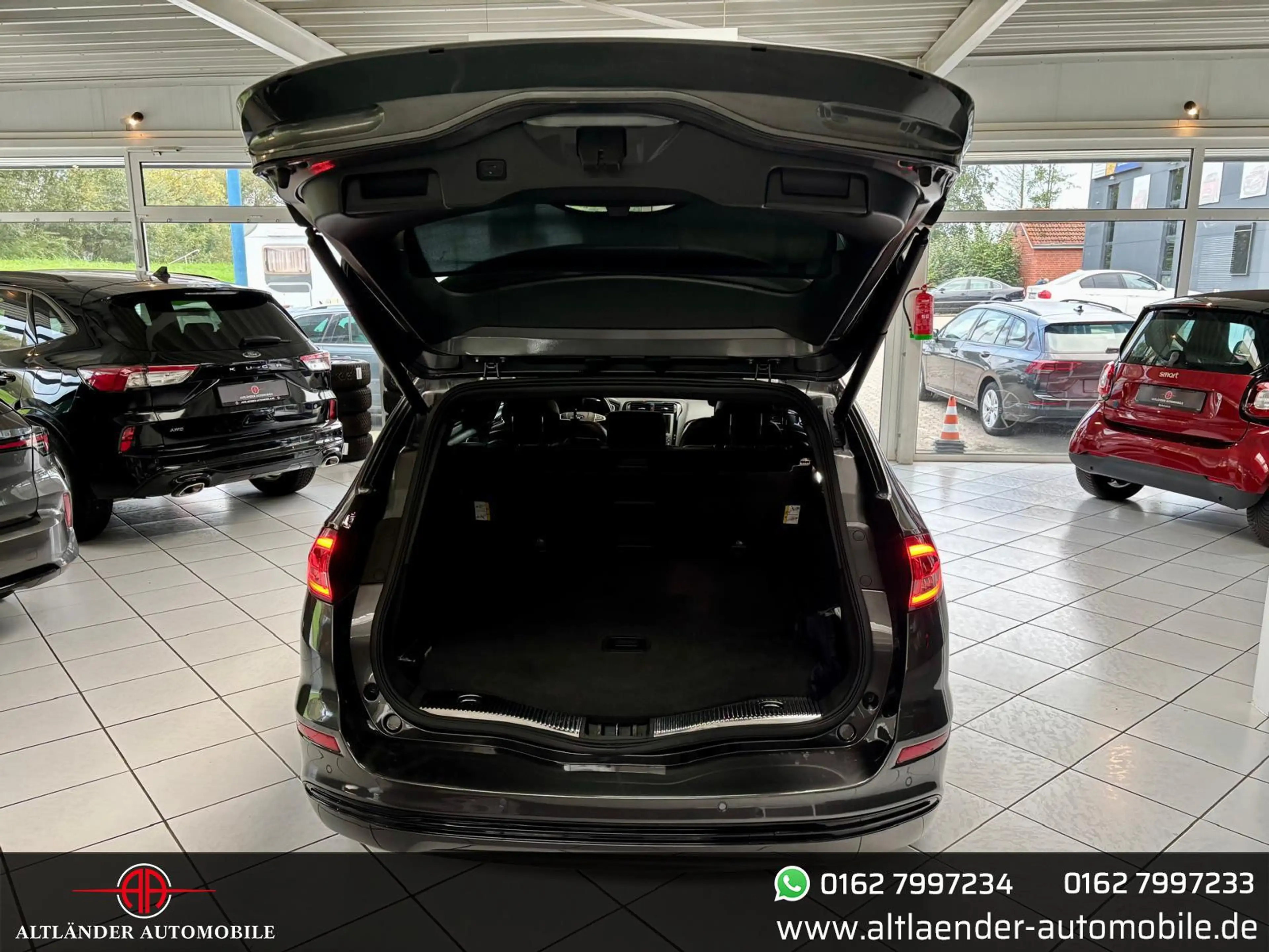 Ford Mondeo Turnier 2.0 TDCi Aut. ST-Line*LED*AHK* — photo 7