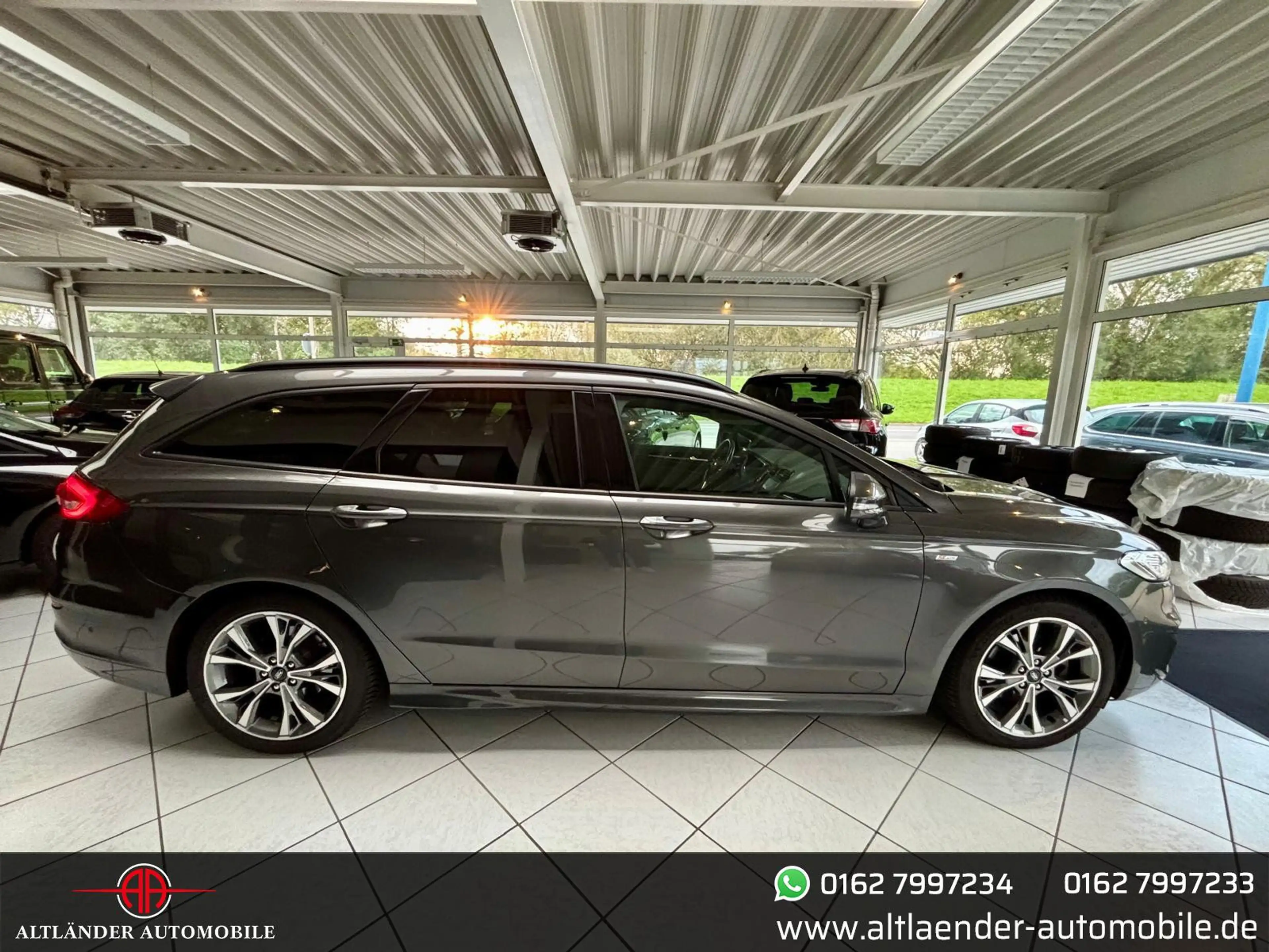 Ford Mondeo Turnier 2.0 TDCi Aut. ST-Line*LED*AHK* — photo 9