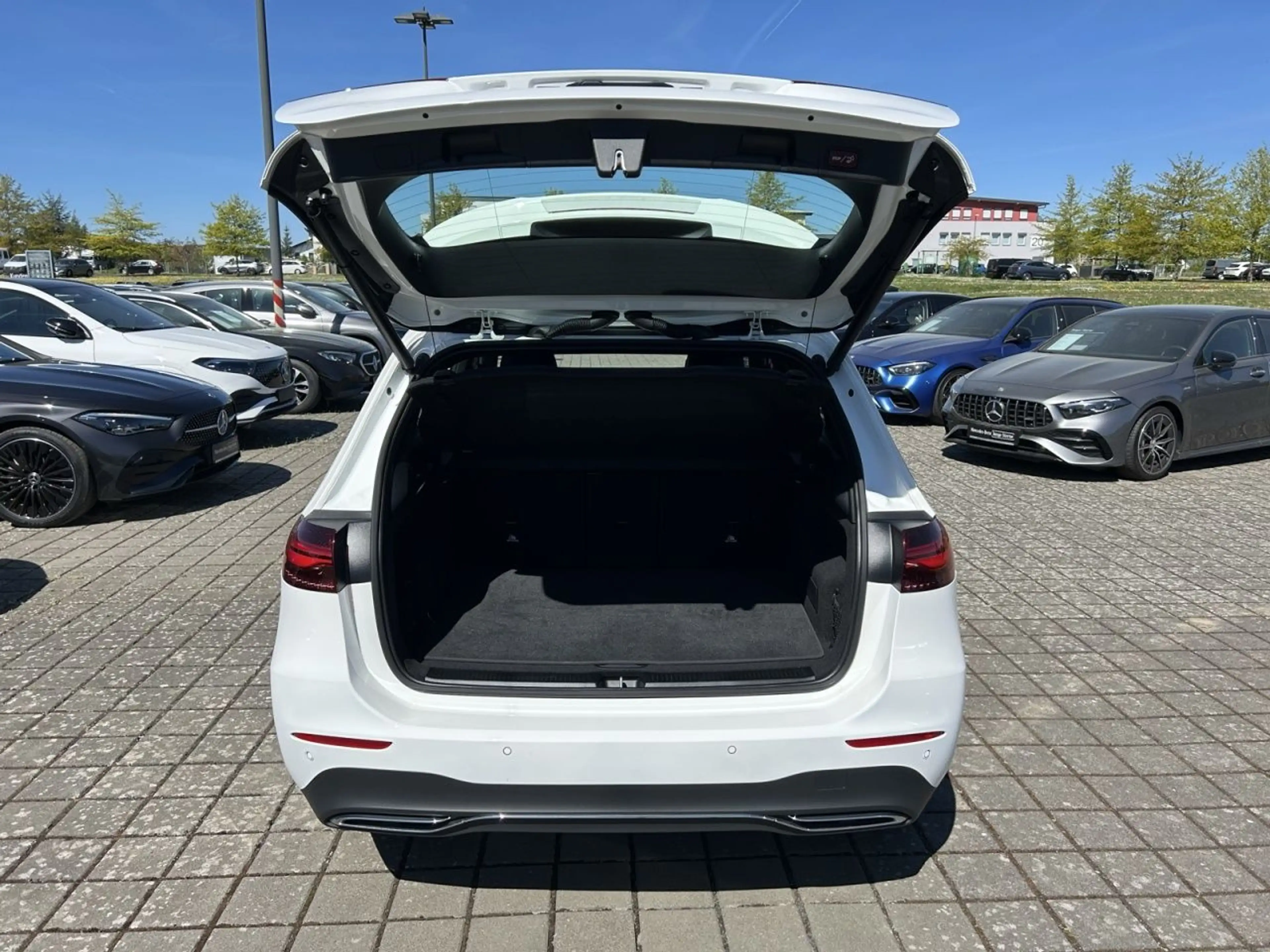 Mercedes-Benz B 220 d PROGRESSIVE+FAHRASSIST+TOTW+DISTRONIC — photo 10