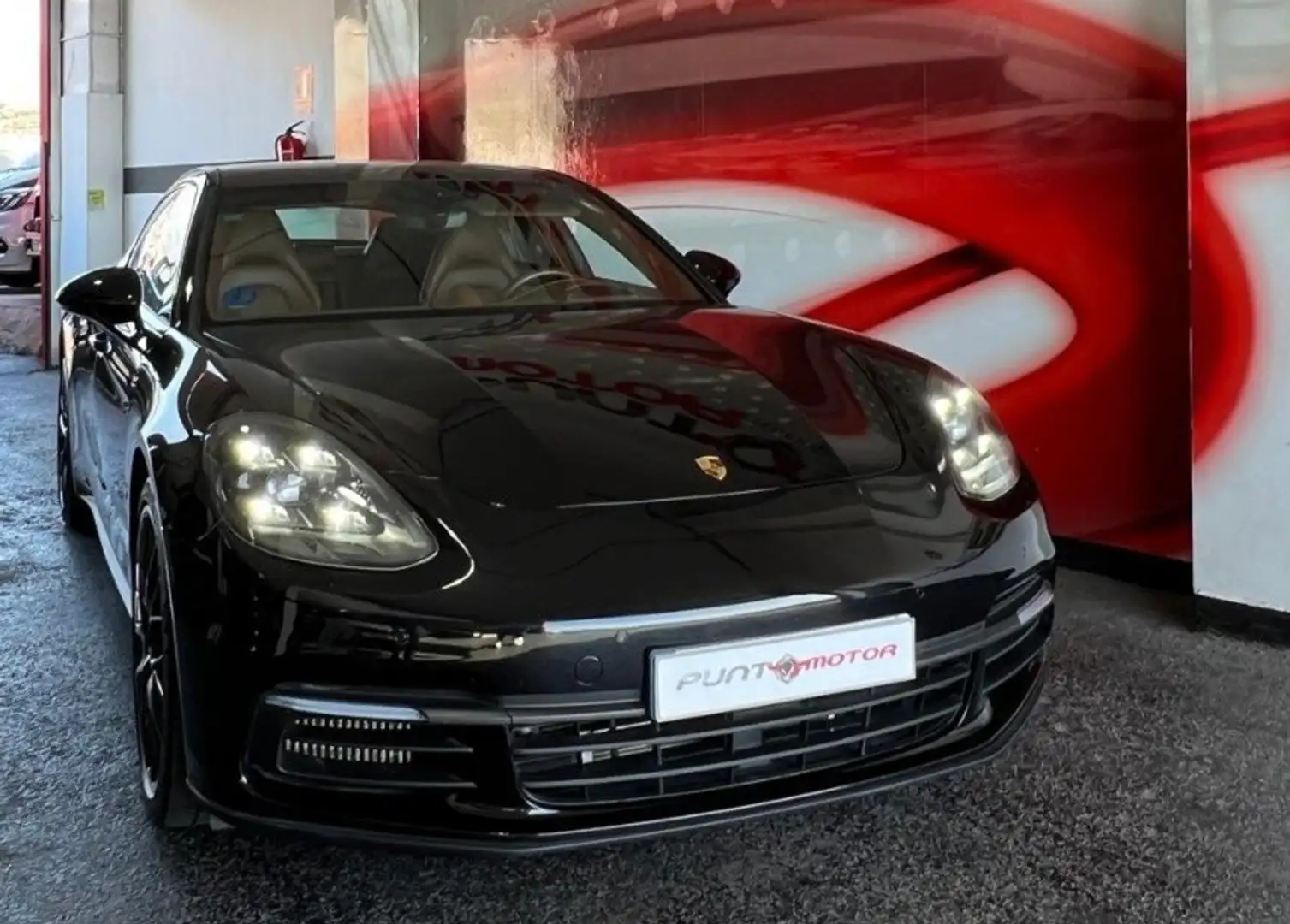 Porsche Panamera Berlina Automático de 5 Puertas Negro - 2