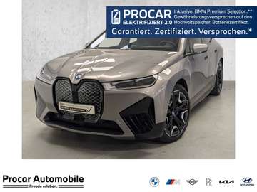 xDrive40 Pano AHK DA Prof PA Prof 360° H/K 22''