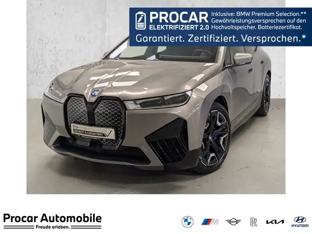 BMW iX xDrive40 Pano AHK DA Prof PA Prof 360° H/K 22''