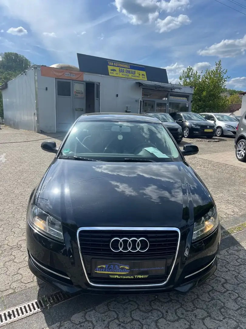 Audi A3 Sportback 1.6 Attraction Schwarz - 2