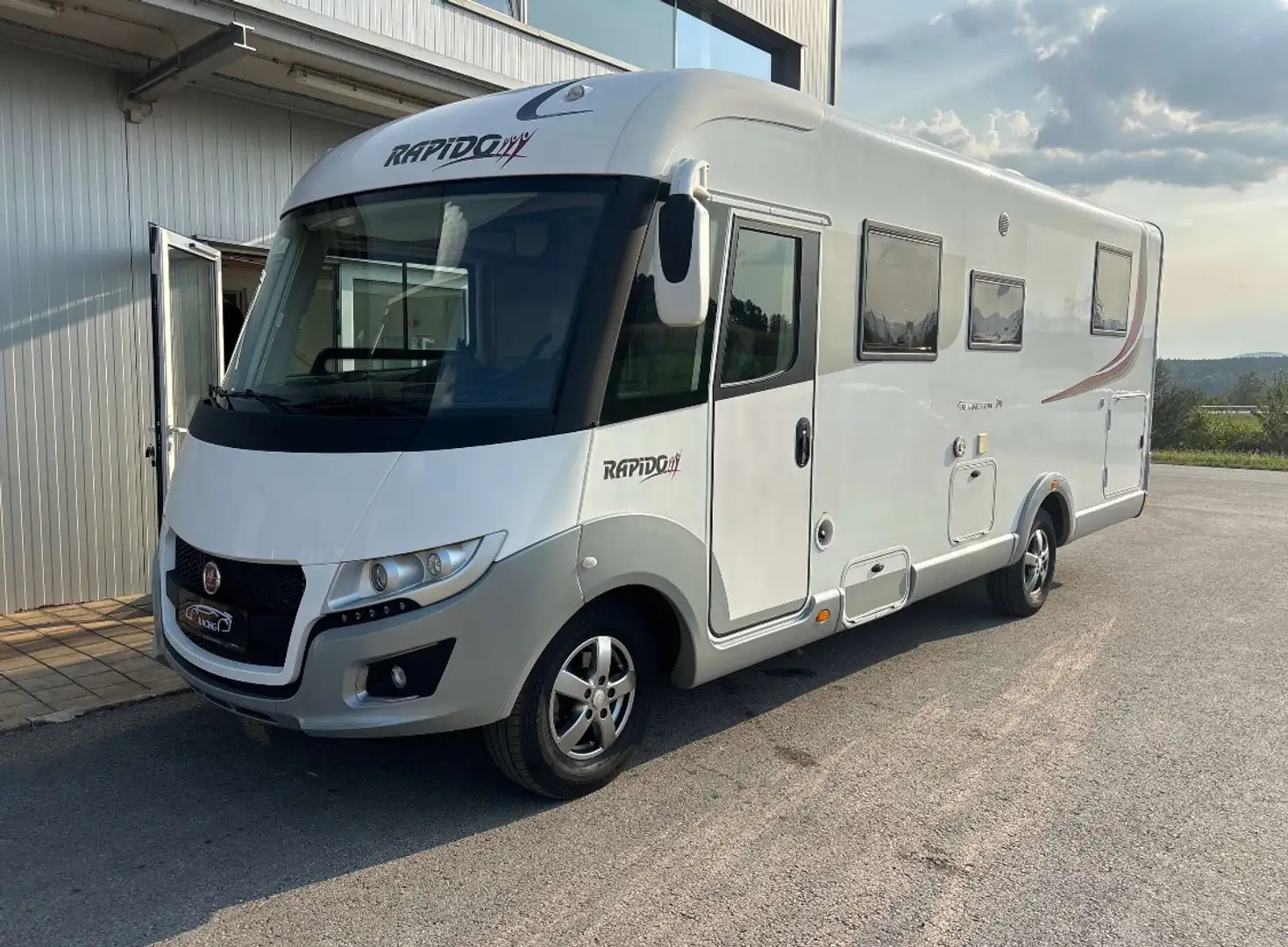 Rapido i90 Distinction B-Schein Wohnmobil Wohnwagen Weiß - 1